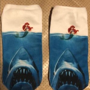 ariel / jaws socks Unisex
